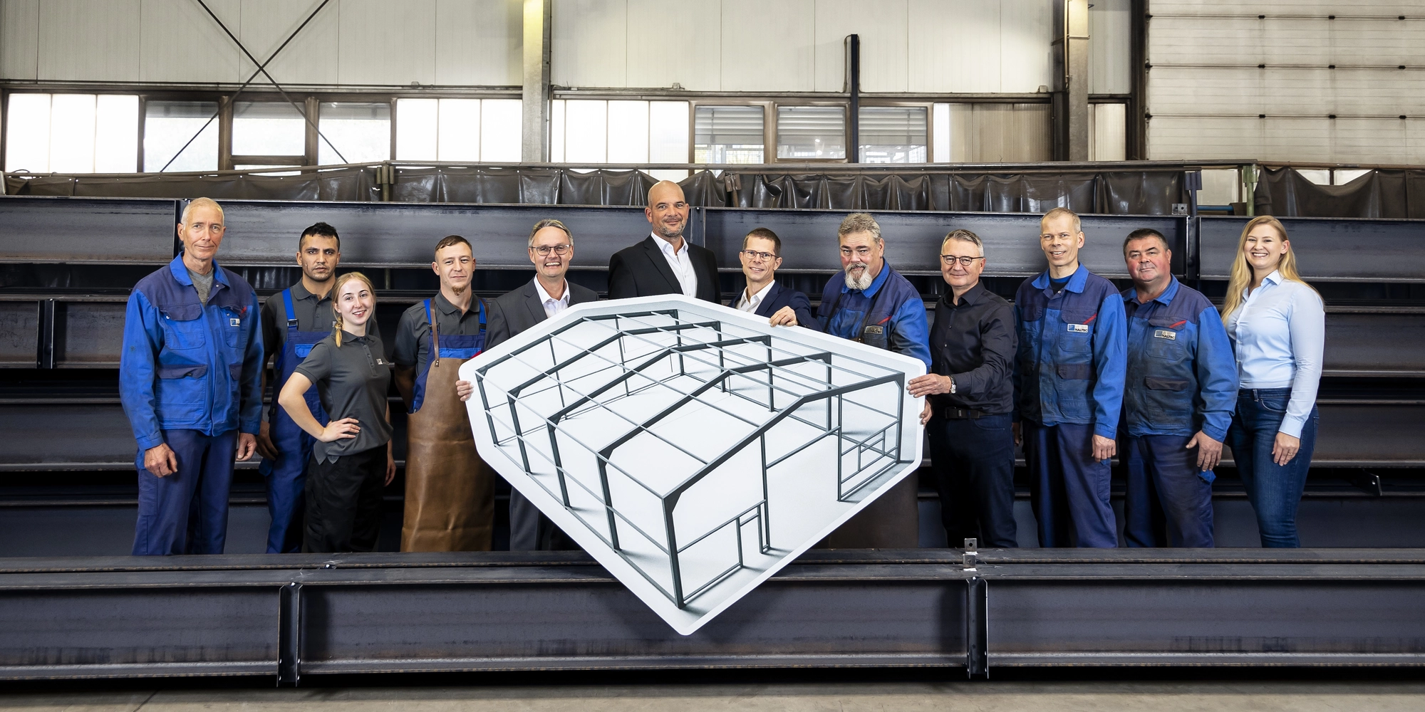 HALTEC employees in the production
